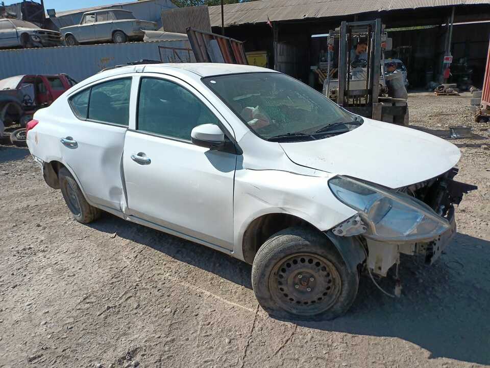  Nissan VERSA 2013    EN DESARME